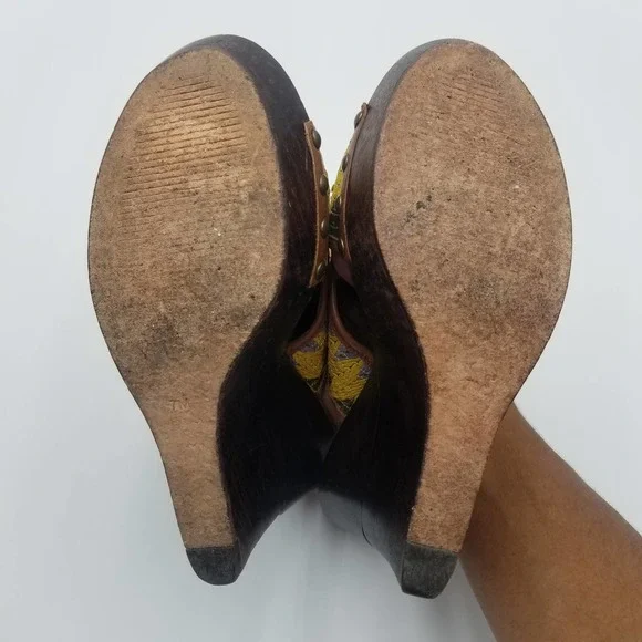 Diane von Furstenberg Wedge Heel Sandals Leather Straps Chevron Print Women's 7 - Picture 7 of 7